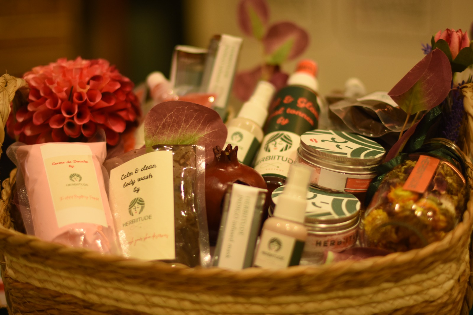 Herbiitude Bridal Skincare Package featuring Pomirose facewash, Gold & Glow toner, Indigo Infuse mask, Calm & Clean body wash, Pomirose brightening body cream, Hair Elixir prewash, Kessa pair, and customisable alcohol-free fragrance oil — a complete pre-bridal self-care set for glowing skin and healthy hair, recommended 3 months before the big day.